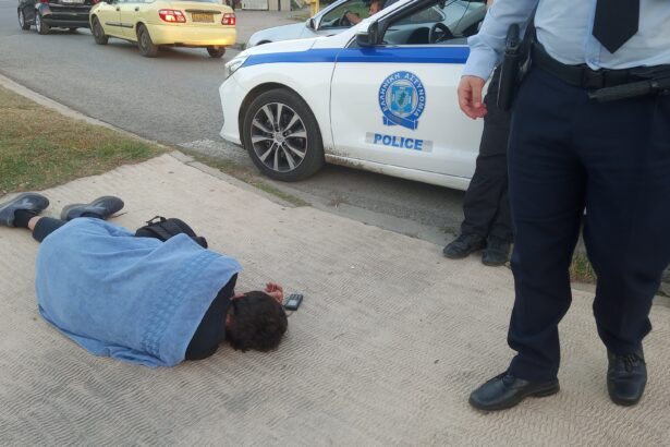 Λιπόθυμος στη Λεωφόρο Αθηνών, ανήμερα του Πάσχα 11