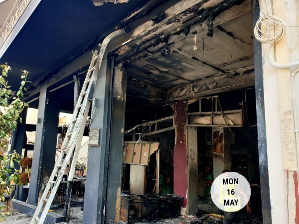 Οδός Πελοπίδα: Στάχτη από εμπρησμούς οι κόποι ζωής δυο επιχειρηματιών! - Φωτογραφίες 12 Οδός Πελοπίδα: Στάχτη από εμπρησμούς οι κόποι ζωής δυο επιχειρηματιών! - Φωτογραφίες 11