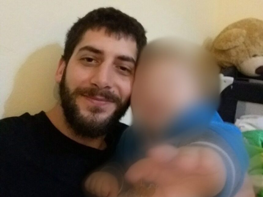 Ο Βαγγέλης με τον γιο του Αλέξανδρο.