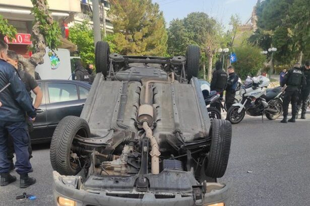 Στρ. Καραϊσκάκη, έξω από το Δημαρχείο 11