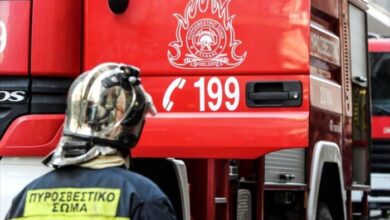 Πυρκαγιά σε διαμέρισμα στο Περιστέρι, χωρίς τις αισθήσεις του εντοπίστηκε ηλικιωμένος 73