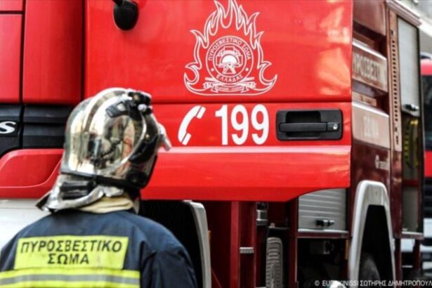 Πυρκαγιά σε διαμέρισμα στο Περιστέρι, χωρίς τις αισθήσεις του εντοπίστηκε ηλικιωμένος 31