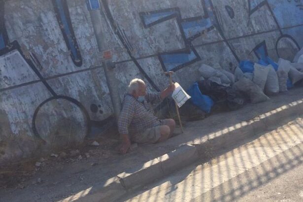 Τραγικό! Δείτε σε ποια κατάσταση βρέθηκε πολίτης σε κεντρικό πεζοδρόμιο 5