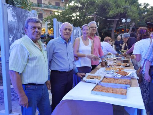 Πάντα τέτοια! Άνοιξε ο χορός των εκδηλώσεων με μια θαυμάσια βραδιά στην πλατεία του Δάσους 4 Πάντα τέτοια! Άνοιξε ο χορός των εκδηλώσεων με μια θαυμάσια βραδιά στην πλατεία του Δάσους 3