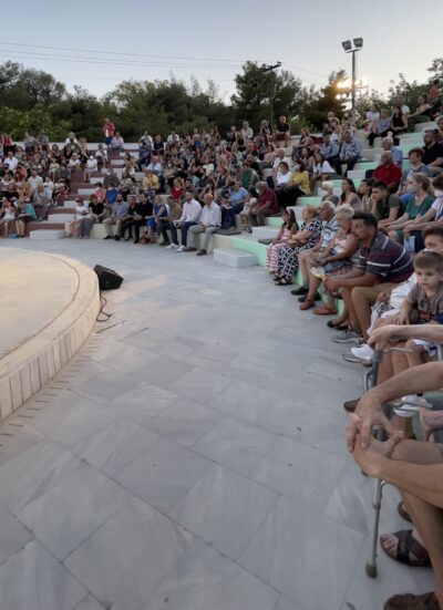 Απολαυστικές βραδιές δροσιάς και αναψυχής στις πλατείες της πόλης 4 Απολαυστικές βραδιές δροσιάς και αναψυχής στις πλατείες της πόλης 3