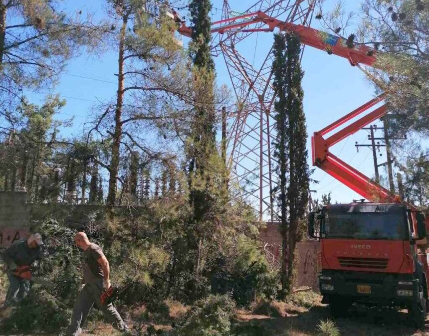Χαϊδάρι: Μικρής έκτασης φωτιάς σε υποσταθμό της ΔΕΗ 1