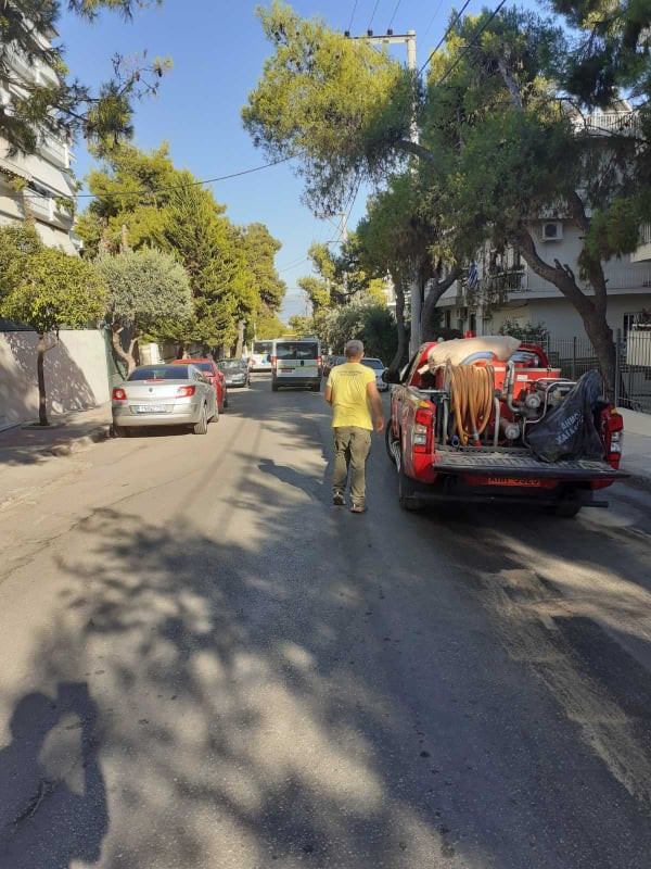 Πίστα πατινάζ δρόμοι του Δάσους - Ανατροπή μοτοσυκλετιστή 2 Πίστα πατινάζ δρόμοι του Δάσους - Ανατροπή μοτοσυκλετιστή 1