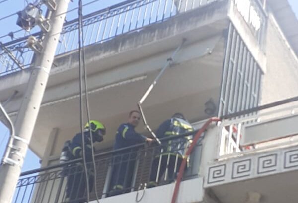 Δώμα στις φλόγες στο κεντρικό Χαϊδάρι 43