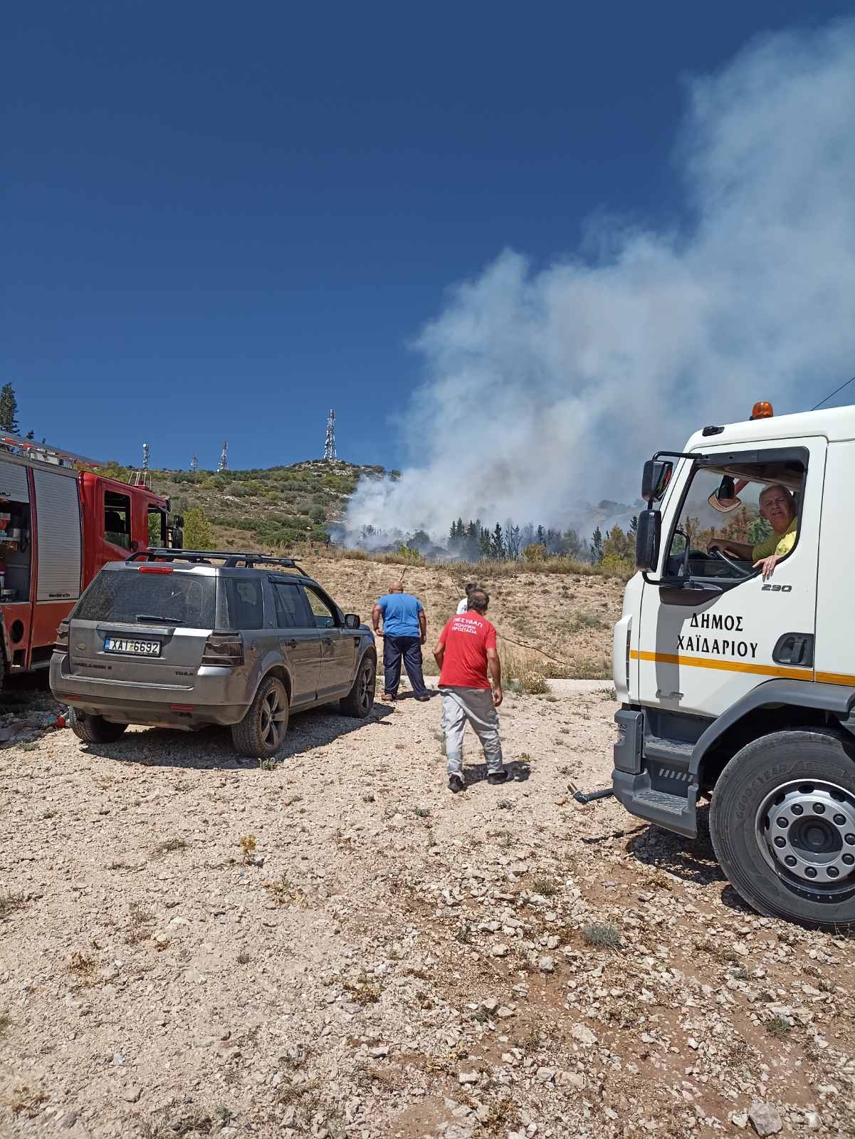 Φωτορεπορτάζ από τη σημερινή πυρκαγιά στο Ποικίλο 11