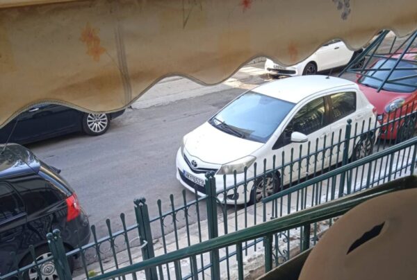"Η βρίσκουμε πρόστιμα ή τα αυτοκίνητά μας τρακαρισμένα" 4 "Η βρίσκουμε πρόστιμα ή τα αυτοκίνητά μας τρακαρισμένα" 3