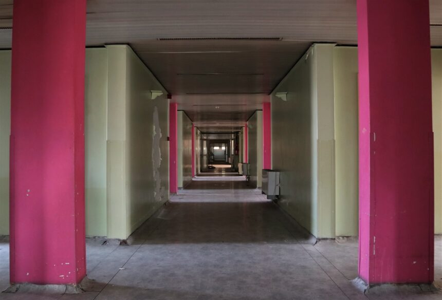 "inner sanctum": 36 καλλιτέχνες αναζητούν απαντήσεις σε σιωπηρή κλινική του ΨΝΑ Δαφνίου 1