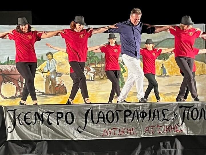 Ανοιχτή μουσικοχορευτική εκδήλωση στην Πλατεία Δημαρχείου 2 Ανοιχτή μουσικοχορευτική εκδήλωση στην Πλατεία Δημαρχείου 1