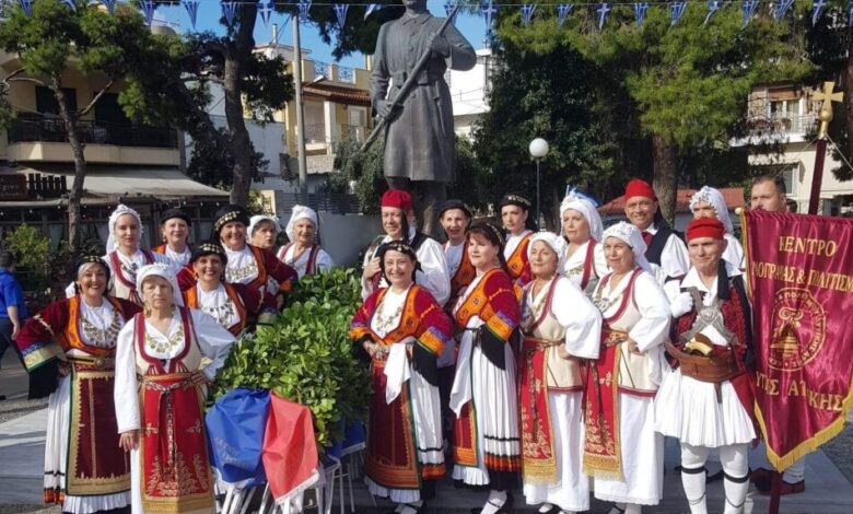 Κέντρο Λαογραφίας και Πολιτισμού: Μια μεγάλη προσφορά στα νιάτα της πόλης από ένα σύλλογο - κόσμημα 2 Κέντρο Λαογραφίας και Πολιτισμού: Μια μεγάλη προσφορά στα νιάτα της πόλης από ένα σύλλογο - κόσμημα 1