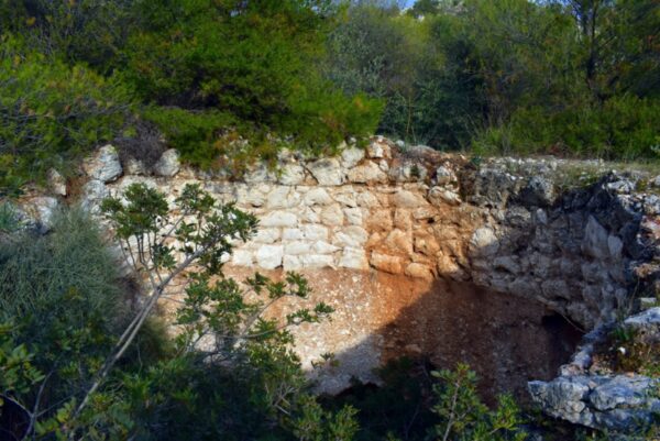 Έτσι άλλαξαν δραστικά το τοπίο του Χαϊδαρίου τα παλιά ασβεστοκάμινα 6 Έτσι άλλαξαν δραστικά το τοπίο του Χαϊδαρίου τα παλιά ασβεστοκάμινα 5