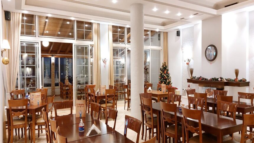 Ο Δεκέμβρης είναι υπέροχος στην ταβέρνα του "Μιχάλη". Και τα Ρεβεγιόν επίσης! 1