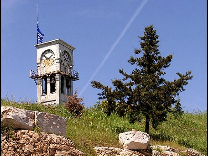 Ελευσίνα: Αποκατάσταση του εμβληματικού πύργου με το ρολόι 2 Ελευσίνα: Αποκατάσταση του εμβληματικού πύργου με το ρολόι 1