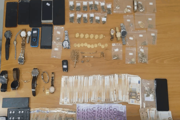 Εγκληματική οργάνωση με πάνω από 1 εκατ. ευρώ η λεία εξάρθρωσε η Ασφάλεια Δυτικής Αττικής 9