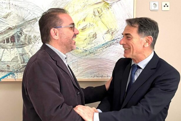 Συνάντηση Άρη Πανόπουλου με τον διοικητή του Νοσοκομείου Αττικόν για την προώθηση του Μετρό 11