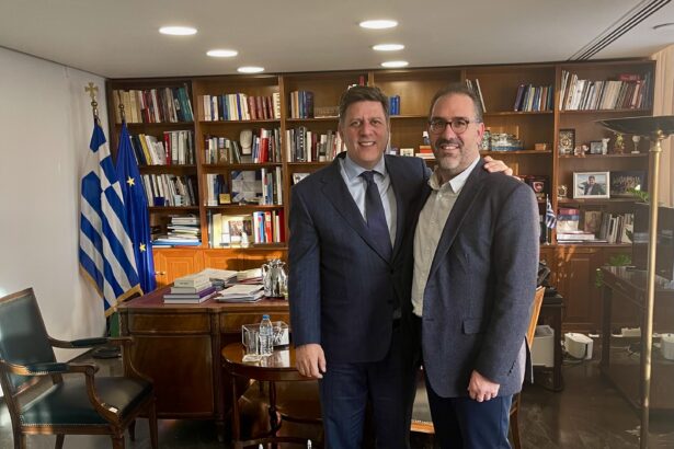 "Το Χαϊδάρι μπορεί να γίνει ισχυρός πόλος έλξης" - Στον αναπληρωτή υπουργό Εξωτερικών Μιλτιάδη Βαρβιτσιώτη ο Άρης Πανόπουλος 25