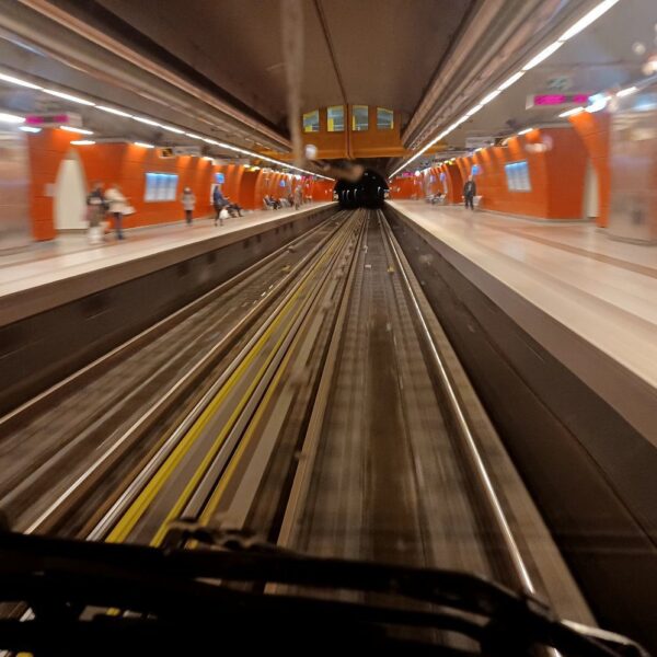 Σε νέα εποχή οι μετακινήσεις στα ΜΜΜ με χρήση τραπεζικών καρτών και smartphones 4 επέκταση προς Ίλιον