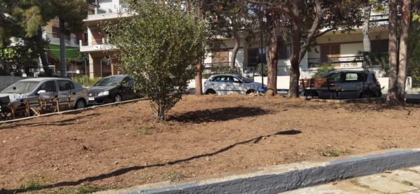 Πλατεία Λαού: Η αιτία είναι πολύ πεζή... 4 Πλατεία Λαού: Η αιτία είναι πολύ πεζή... 3