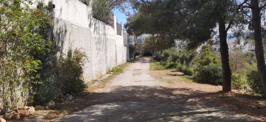 "Βιοκλιματικές αναπλάσεις" και χωματόδρομοι στο Χαϊδάρι 1
