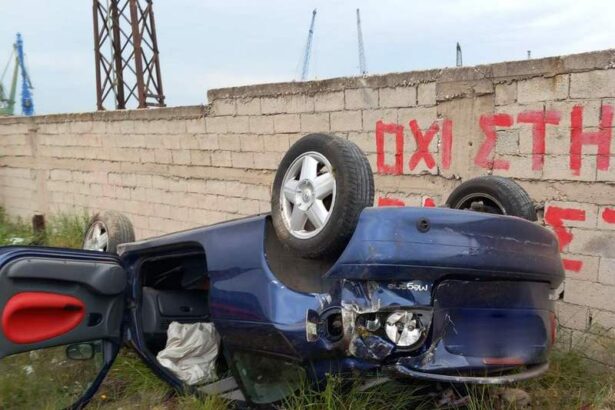 Ανατροπή οχήματος στο Χαϊδάρι 23