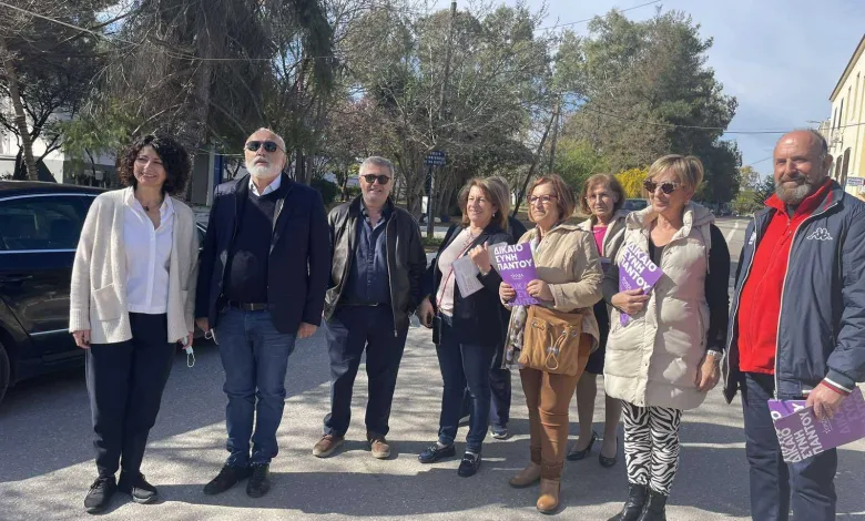 Επίσκεψη του Παναγιώτη Κουρουμπλή στο Νοσοκομείο Αγία Βαρβάρα 2 Επίσκεψη του Παναγιώτη Κουρουμπλή στο Νοσοκομείο Αγία Βαρβάρα 1
