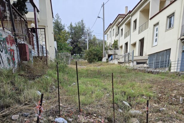 Λ. Αθηνών, Δαφνί: "Αν πέσει άνθρωπος εκεί μέσα, δεν θα το καταλάβει κανείς!" 23