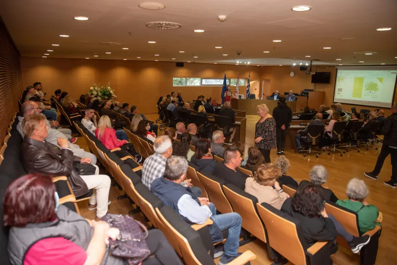 Ένας δικός μας άνθρωπος τιμήθηκε για προσφορά και αυταπάρνηση στην υπεράσπιση των βουνών μας 4 Ένας δικός μας άνθρωπος τιμήθηκε για προσφορά και αυταπάρνηση στην υπεράσπιση των βουνών μας 3