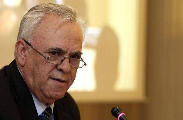 Πώς η ΝΔ αυξάνει την φορολογική επιβάρυνση κρατώντας τους ίδιους συντελεστές 27