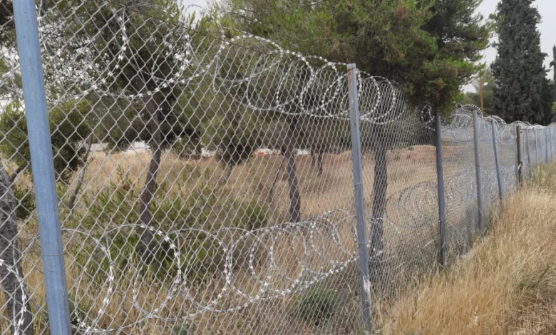 ΑΝΤΑΡΣΥΑ για Στρατόπεδο Χαϊδαρίου: Όχι στα συρματοπλέγματα - Πάρκο Λαού και  Νεολαίας