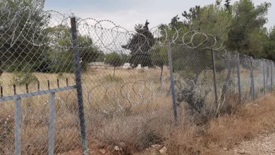 Χαϊδάρι: Συρματοπλέματα και "πόλεμος" τα Σαββατοκύριακα, αντί για αθλητισμό - ψυχαγωγία - περιπάτους 12