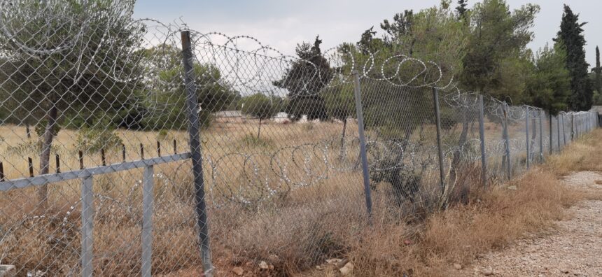 Χαϊδάρι: Συρματοπλέματα και "πόλεμος" τα Σαββατοκύριακα, αντί για αθλητισμό - ψυχαγωγία - περιπάτους 1