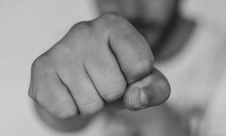 Νέα επίθεση στο Περιστέρι: Τους ρώτησαν τι ομάδα είναι και τους επιτέθηκαν 2 Νέα επίθεση στο Περιστέρι: Τους ρώτησαν τι ομάδα είναι και τους επιτέθηκαν 1