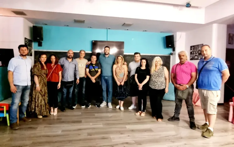 Η καθαριότητα της πόλης αποτελεί αδιαπραγμάτευτη προτεραιότητα για "Το Χαϊδάρι Ψηλά!" 2 Η καθαριότητα της πόλης αποτελεί αδιαπραγμάτευτη προτεραιότητα για "Το Χαϊδάρι Ψηλά!" 1