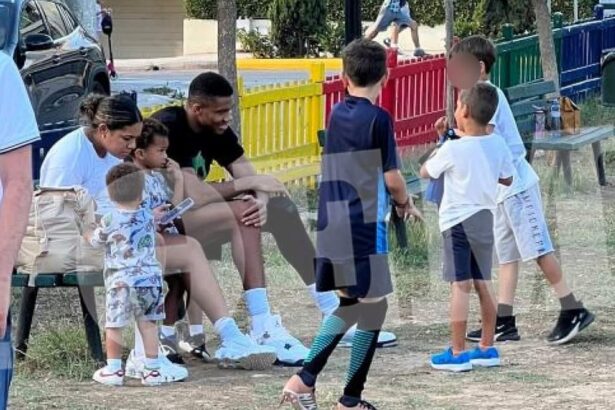 Πάντα ένας από μας 29