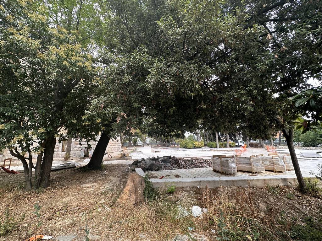 Διακοπή εργασιών στο Παλατάκι - "Ποιος πληρώνει τον βαρκάρη;" 3