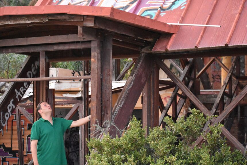 Κόντρα στην πρεμούρα για καφετέρια: Το Θεαθήναι χώρος αναψυχής και άθλησης 2 Κόντρα στην πρεμούρα για καφετέρια: Το Θεαθήναι χώρος αναψυχής και άθλησης 1