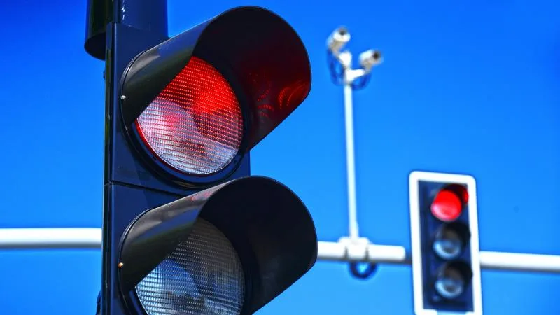 H Google θα ρυθμίζει τα φανάρια στην Αττική! 2 H Google θα ρυθμίζει τα φανάρια στην Αττική! 1