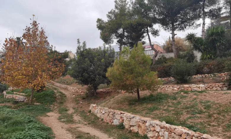 Στην Διεθνή Μπιενάλε Τοπίου Βαρκελώνης πάρκο στο Χαϊδάρι 2 Στην Διεθνή Μπιενάλε Τοπίου Βαρκελώνης πάρκο στο Χαϊδάρι 1