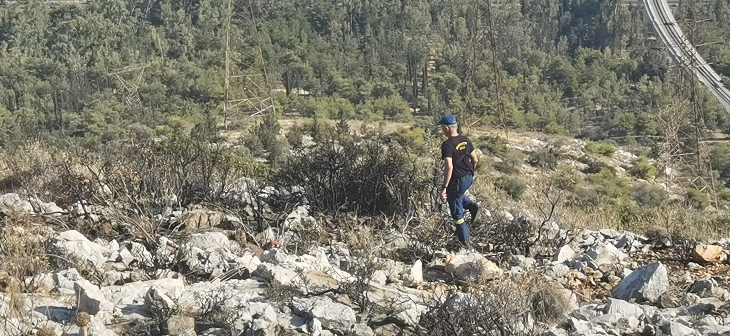 Χρονικό της δύσκολης μέρας με το διπλό μέτωπο στην Κοιλάδα του Δαφνιού 26 Χρονικό της δύσκολης μέρας με το διπλό μέτωπο στην Κοιλάδα του Δαφνιού 25