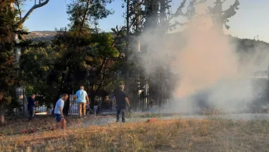 Ο γνωστός εμπρηστής χτύπησε πάλι σήμερα στη Βουλγαροκτόνου, στο Δαφνί 3