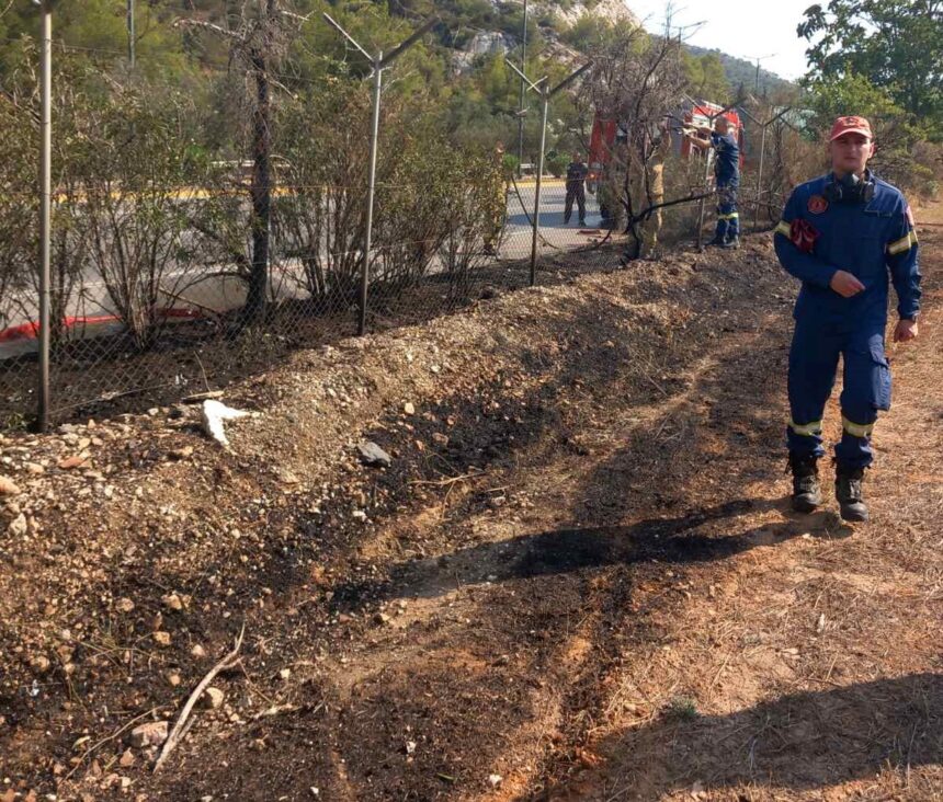 Μεγάλη κινητοποίηση για φωτιά στο Σχιστό 1