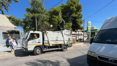 "Πρέπει να δίνουν το παράδειγμα..." 16