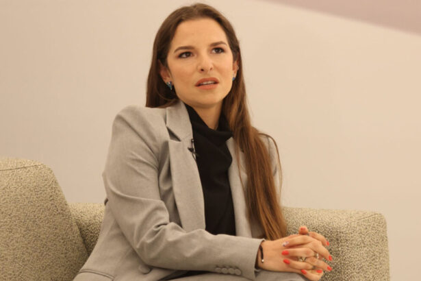 Εριέττα Κούρκουλου Λάτση: Αν είχα σκάσει εγώ με δυο αυτοκίνητα ασφαλείας από πίσω, θα μας απαγορευόταν η είσοδος; 23