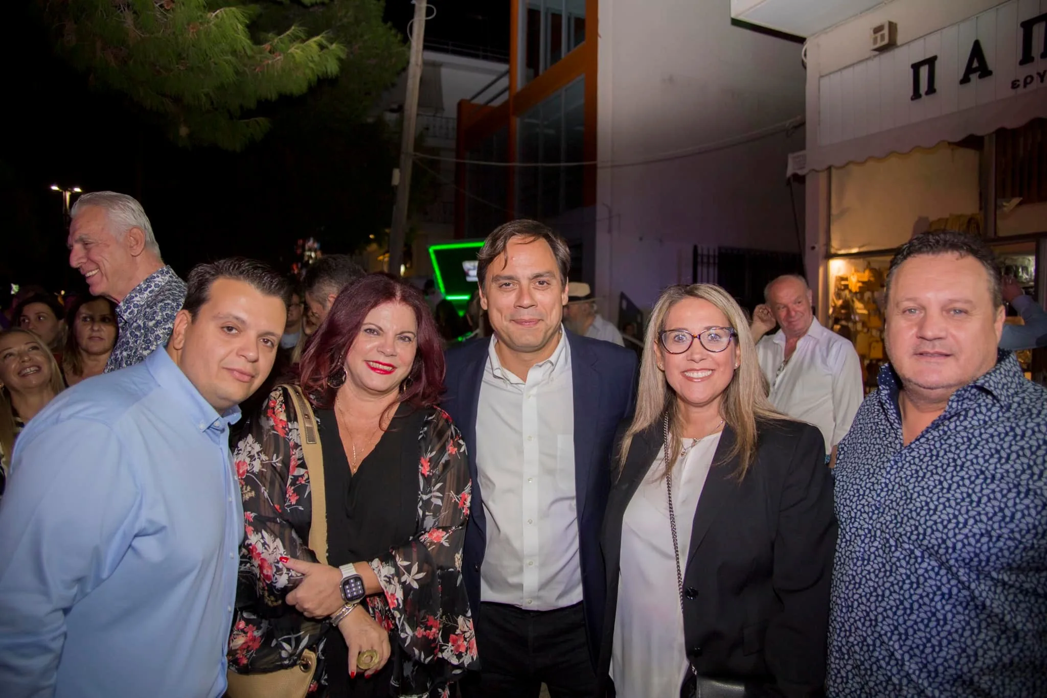 "Σας καλώ να περπατήσουμε μαζί τον δρόμο της ανάπτυξης και της προοπτικής για την πόλη μας" 10 "Σας καλώ να περπατήσουμε μαζί τον δρόμο της ανάπτυξης και της προοπτικής για την πόλη μας" 9