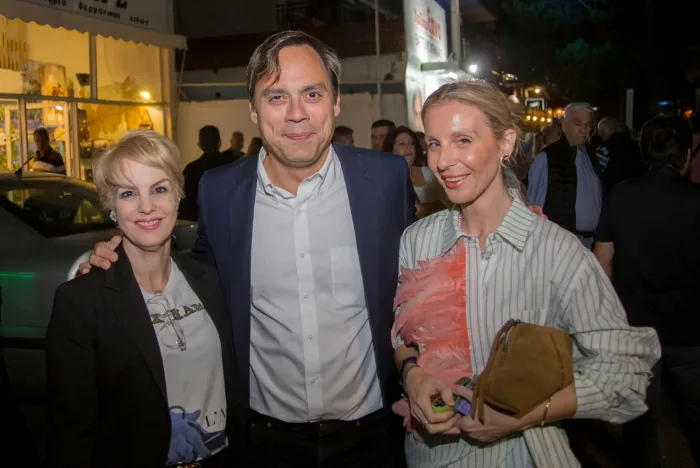 "Σας καλώ να περπατήσουμε μαζί τον δρόμο της ανάπτυξης και της προοπτικής για την πόλη μας" 4 "Σας καλώ να περπατήσουμε μαζί τον δρόμο της ανάπτυξης και της προοπτικής για την πόλη μας" 3