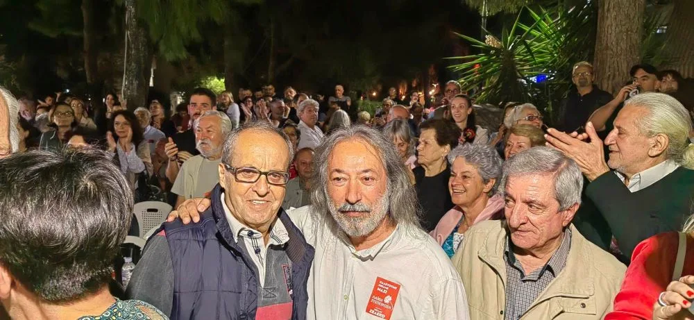 Το γλέντι στο κιόσκι της Λαϊκής Συσπείρωσης καλά κρατεί - Συμμετοχή πολιτών από διάφορους πολιτικούς χώρους 3