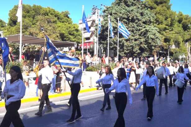 Χαϊδάρι: Στιγμές από την παρέλαση για την Εθνική Επέτειο της 28ης Οκτωβρίου 23